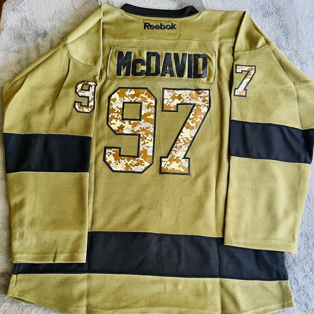 Reebok Edmonton Oilers Veterans Day McDavid jersey - Picture 2 of 2
